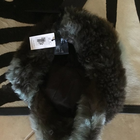Prada Shearling fur  cap new size M (57) - Picture 2 of 6